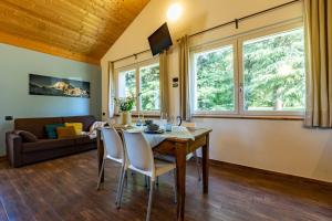 A television and/or entertainment centre at Case Appartamenti Vacanze Da Cien