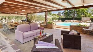 Πισίνα στο ή κοντά στο VILLA CASTIGLIONE 9, Emma Villas