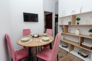 TV a/nebo společenská místnost v ubytování Chrysa's apartment