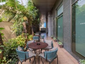 ibis Mumbai Airport - An Accor Brand外面的花园