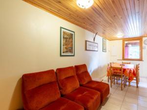 Χώρος καθιστικού στο Chalet duplex à Peyragudes: 6 pers, 3 ch, BBQ, accès sentiers, Skyvall et services en option - FR-1-695-48