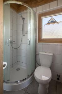 Kúpeľňa v ubytovaní Góralski Dom - Widokowa Osada Gawlaki Zakopane - Loft Affair