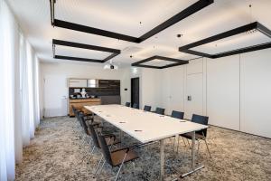 Kuchyň nebo kuchyňský kout v ubytování ARCOTEL HafenCity Dresden