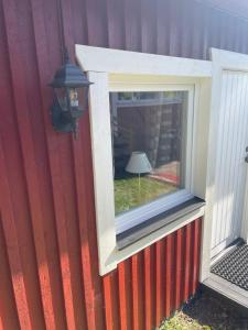 Gambar di galeri bagi Gävle hel Lägenhet Stuga i 2 plan 28 m2 Centrum 3 Furuvik 9 di Gävle