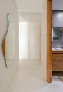 a kitchen with a mirror on the wall at Atlantic Suite View 1 in Casablanca +10 photos