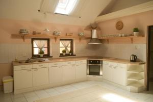 Cucina o angolo cottura di Apartmán u Zámku Jindřichův Hradec