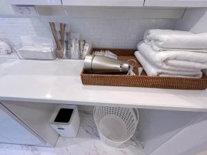 Фотография из галереи 站前2分 白色浪漫小屋 精致独栋 最多可住4人 免费自行车 有停车位 в городе Фудзисава