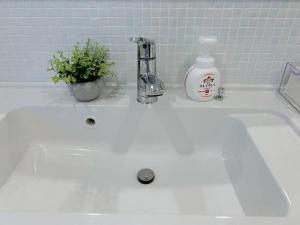 Ванная комната в 站前2分 白色浪漫小屋 精致独栋 最多可住4人 免费自行车 有停车位