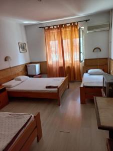 Mynd úr myndasafni af Hotel Duga í Novi Sad