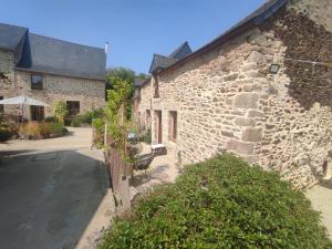 Gallery image of La Ville Es Riez Gite au pressoir in Corseul