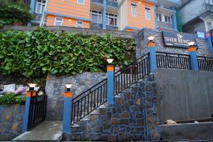 Fotografie z fotogalerie ubytování Sher Bengal Darjeeling 100 Mts from Mall Road Couple Friendly v destinaci Dárdžiling