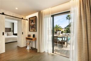 Кровать или кровати в номере Villa Cosy, hotel & spa