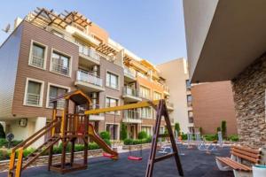 Ο χώρος παιχνιδιού για παιδιά στο Хоризонт Бийч