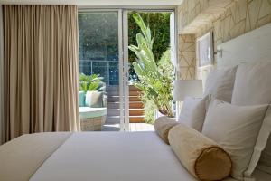 Galería fotográfica de Atzaró Cape Town en Ciudad del Cabo 52 fotos más