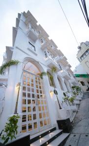 Gallery image of Grandrosse Boutique - Pichola Lake Facing Hotel in Udaipur +82 photos
