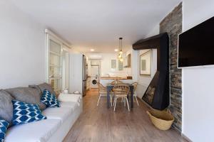 Fotografia z galérie ubytovania Spacious apartment with city view in Llafranc - 98 m² v destinácii Llafranc