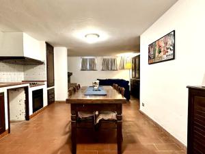 Η κουζίνα ή μικρή κουζίνα στο Golden Luxe - Villa private garden next the Sea