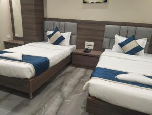 Una cama o camas en una habitación de Hotel Dolly 6 fotos más