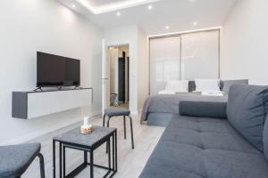 Gallery image of Sweet tiny top center space in Varna City