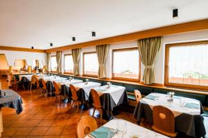 Restaurace v ubytování Hotel El Laresh