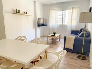 Część wypoczynkowa w obiekcie Central & Beautiful Apartment by DV Properties #P2