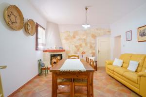 Posedenie v ubytovaní Agriturismo La Genziana