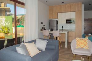 Η κουζίνα ή μικρή κουζίνα στο Hermoso y nuevo dpto a pie de playa