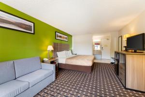 TV a/nebo společenská místnost v ubytování Quality Inn near Cedar Point - Huron, Sandusky OH