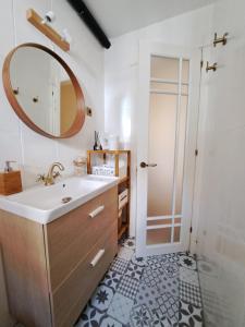 A bathroom at Apartamento Sabugo Még 18 kép