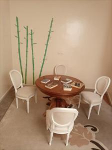 Φωτογραφία από το άλμπουμ του Appartement du Fleurs σε Ταρουντάντ