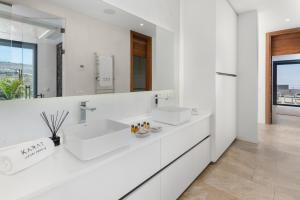 Kúpeľňa v ubytovaní KARAT Villa Playa Paraiso