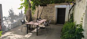 Patio alebo iná vonkajšia časť ubytovania A Barraca. Casa con jardín y vistas a la ría