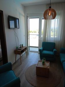 TV a/nebo společenská místnost v ubytování Jagodina Apartman Nastasija- gleda na Aqva park