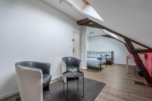 Postel nebo postele na pokoji v ubytování Douai house