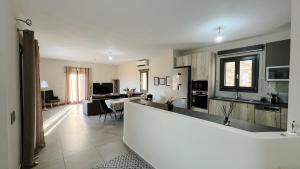 TV/trung tâm giải trí tại La vie en Abela