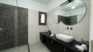 Phòng tắm tại La vie en Abela +68 ảnh