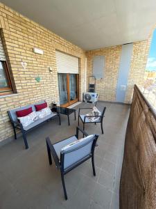 A balcony or terrace at Casa Silvia - Accogliente appartamento a 5 minuti dalla stazione di Pescara Portanuova