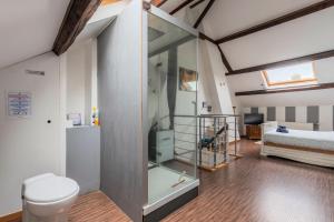 Postel nebo postele na pokoji v ubytování Douai house