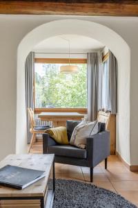 Afbeelding uit fotogalerij van Chesa-strimer - Veranda in La Punt-Chamues-ch