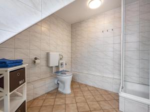 Ένα μπάνιο στο Studio in Buchholz am Müritzsee +52 φωτογραφίες