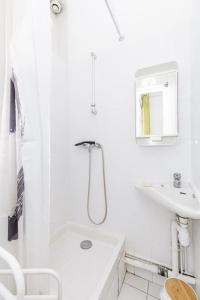 Ванная комната в Studio Bois de Vincennes