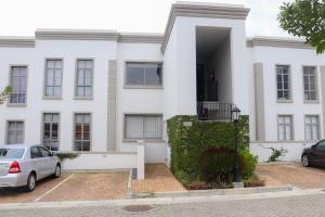 Το κτήριο όπου στεγάζεται  το διαμέρισμα