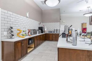 Photo de la galerie de l'établissement Best Western Plus Executive Inn & Suites, à Manteca