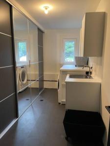 Η κουζίνα ή μικρή κουζίνα στο Nordic minimalist