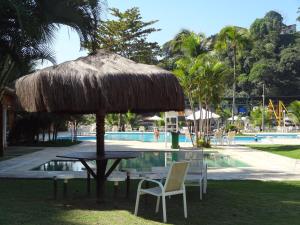 A piscina localizada em Casa Estrela do Mar ou nos arredores