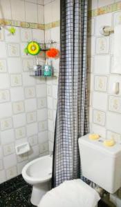 Et badeværelse på LA RAÍZ- CASA DE ALQUILER DE VACACIONES