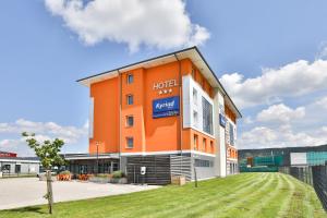 Budova, kde se hotel nachází