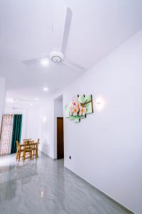 TV a/nebo společenská místnost v ubytování RIU Villa & Apartment