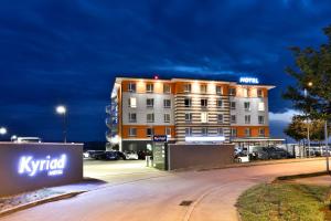 a rendering of a hotel at night at Kyriad Pontarlier in Pontarlier