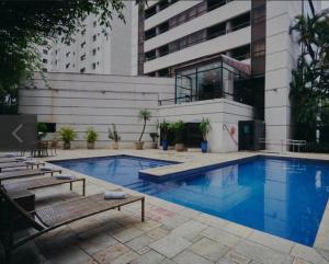 Bazén v ubytování Flat Particular em Hotel - Alameda Lorena - SP nebo v jeho okolí